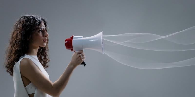 Tiếng gọi vô hình xuất hiện bất ngờ trong giấc mộng