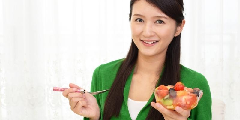 Giấc mơ thấy ăn trái cây chín lạ báo hiệu điều mới mẻ