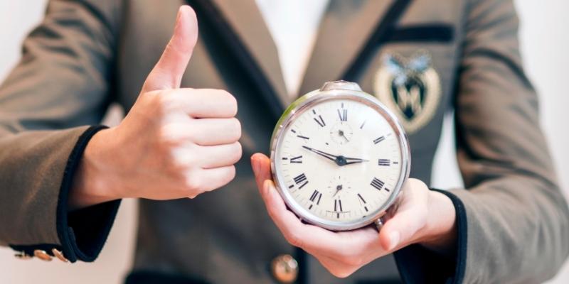 Giải mã về thời gian quay ngược kỳ lạ trong mơ